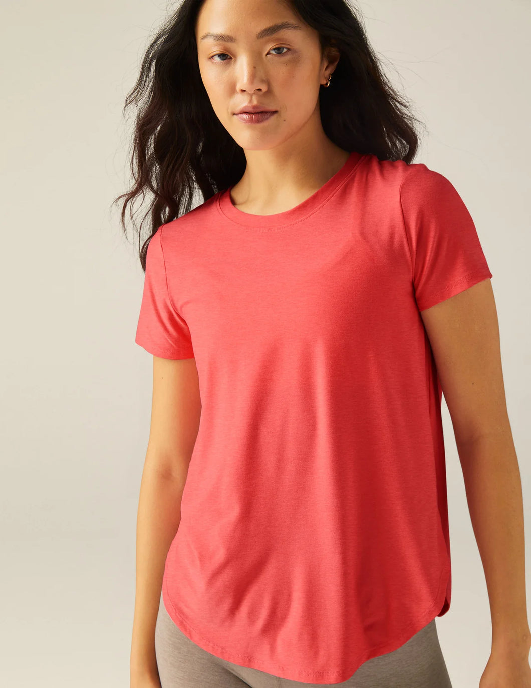 Beyond Yoga - Down Low Tee Coral Glow