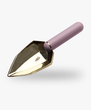 Load image into Gallery viewer, Amethyst Diamond Spade
